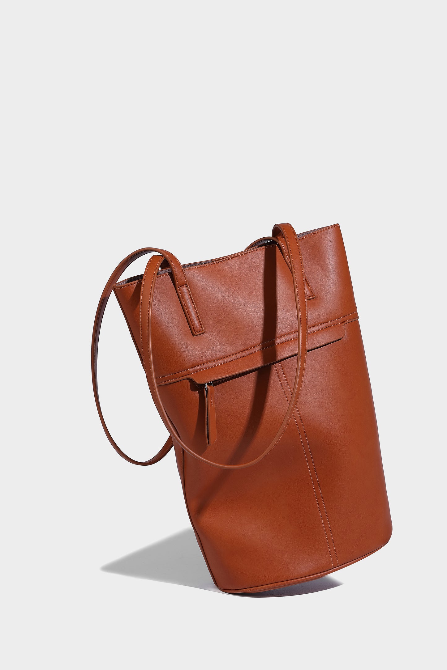 High-quality Plant-tanned Cowhide Vintage Commuter Bucket Tote bag