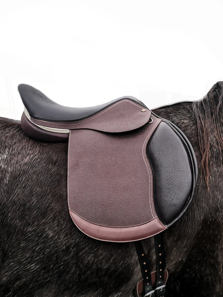 Premium Handcrafted Full-Grain Leather Riding Saddle
