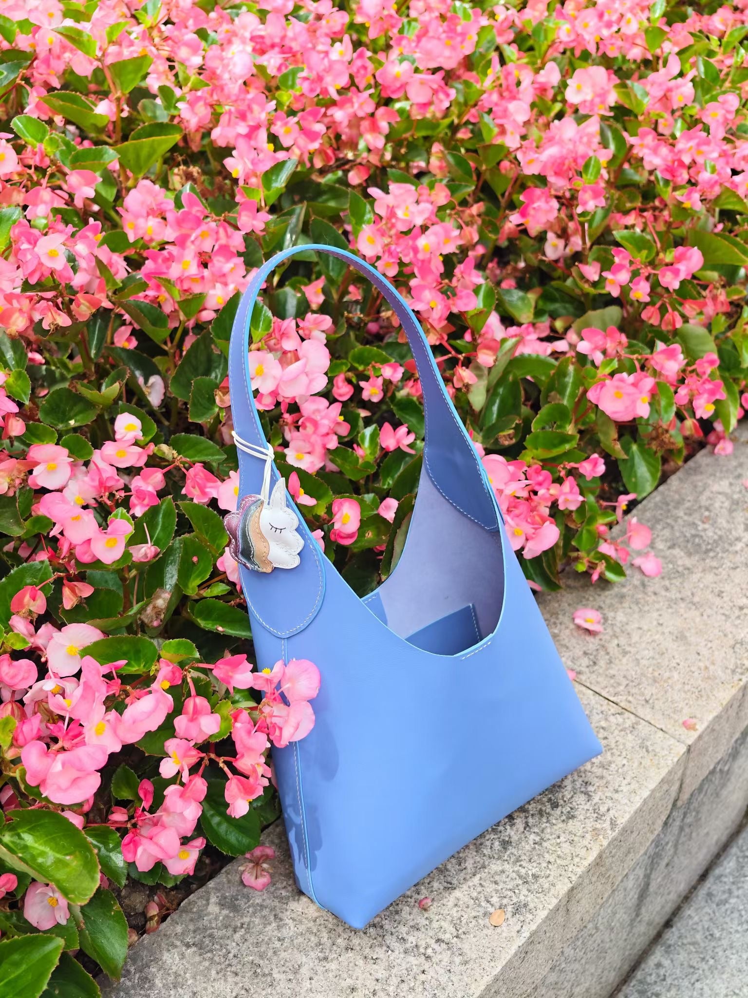 Limited Edition Vincent Summer Series Tote Handbags