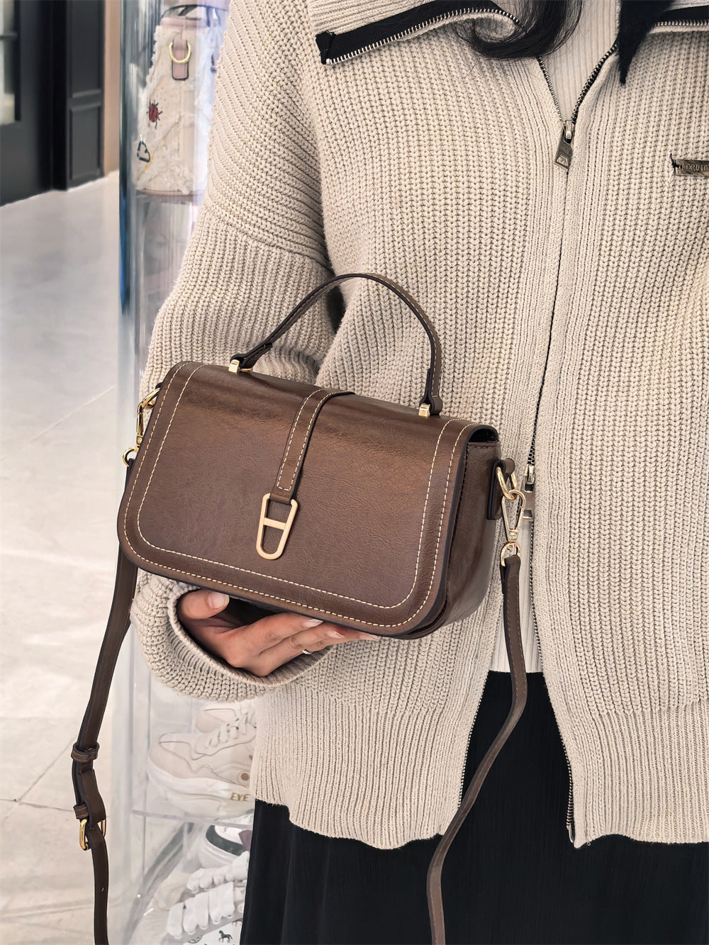 2026 New Fall Arrival Soft Leather Crossbody Flip-top Shoulder Bag