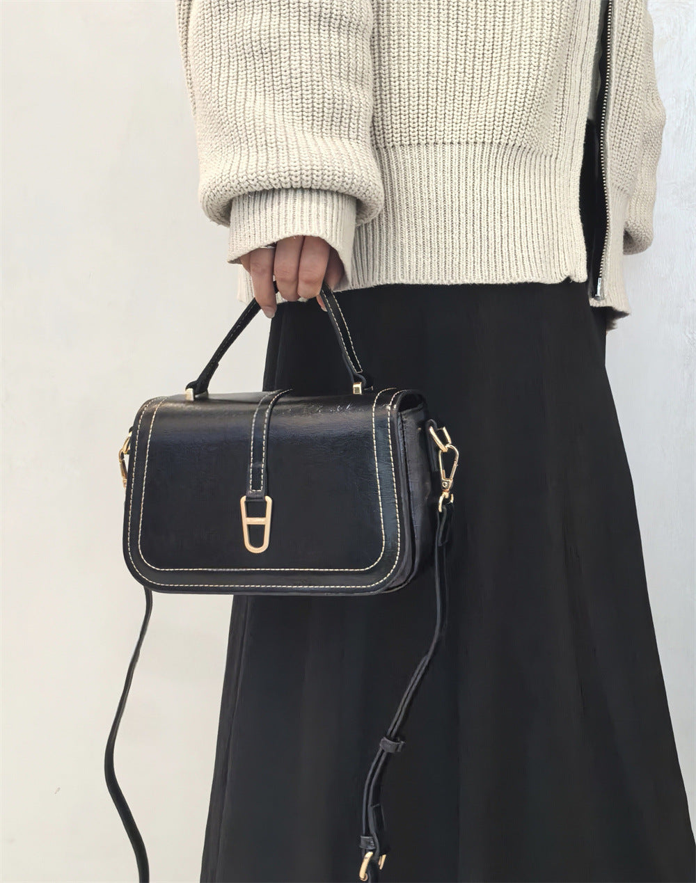 2026 New Fall Arrival Soft Leather Crossbody Flip-top Shoulder Bag